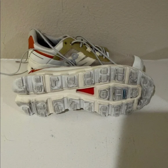 On Running Beige White Pink Accent Athletic Shoes - Picture 6 of 6